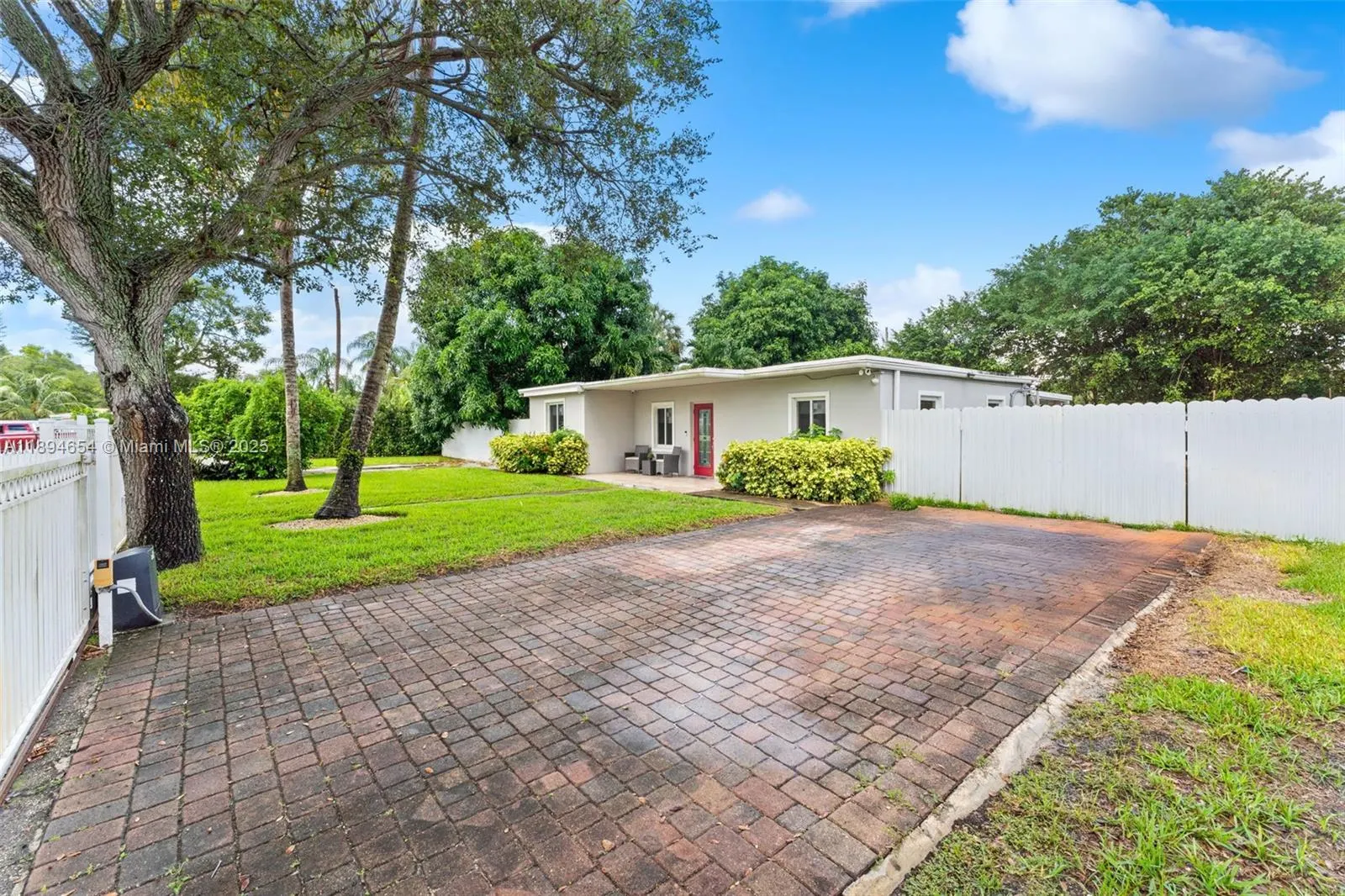 16315 NW 24th Ave
