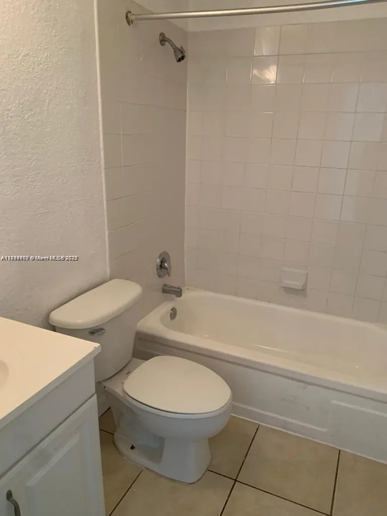 811 NW 46th Ave, #811