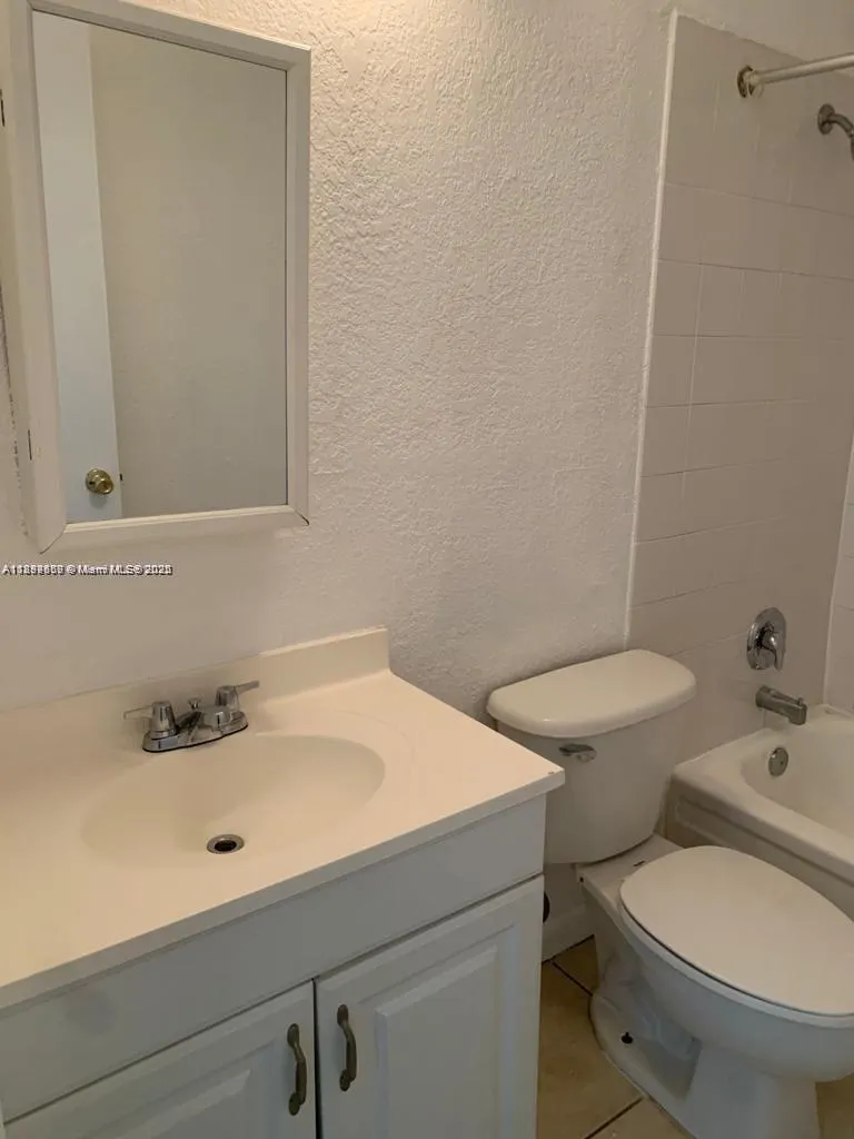 811 NW 46th Ave, #811