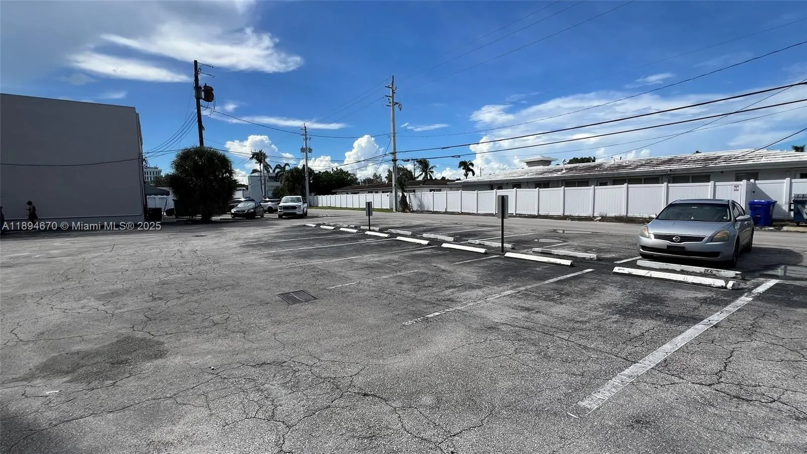2727 E Oakland Park Blvd, #205A
