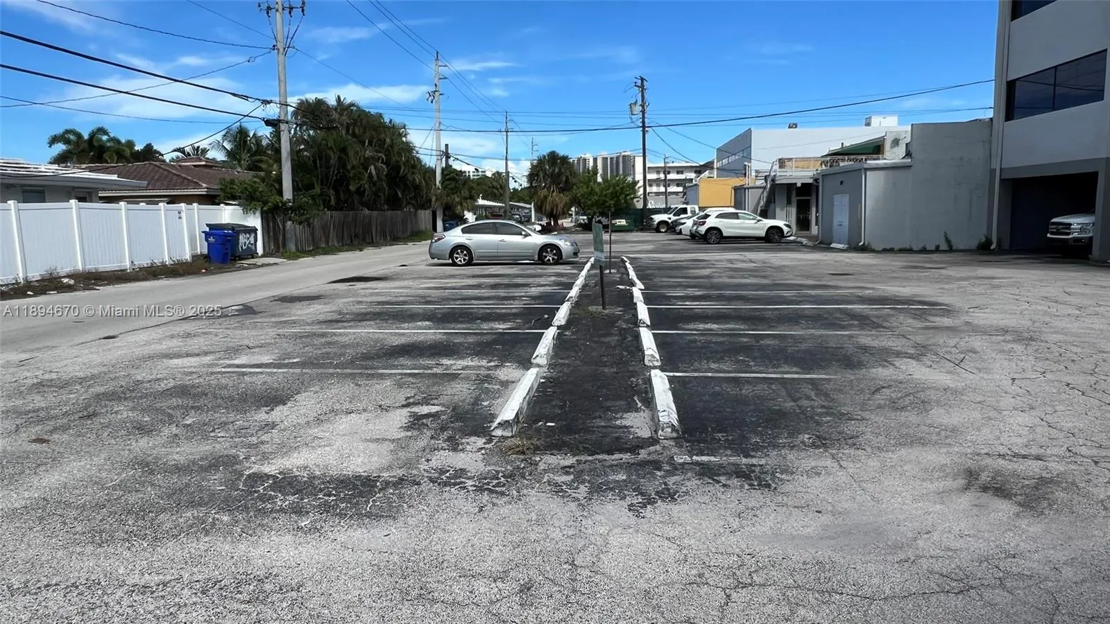 2727 E Oakland Park Blvd, #205A