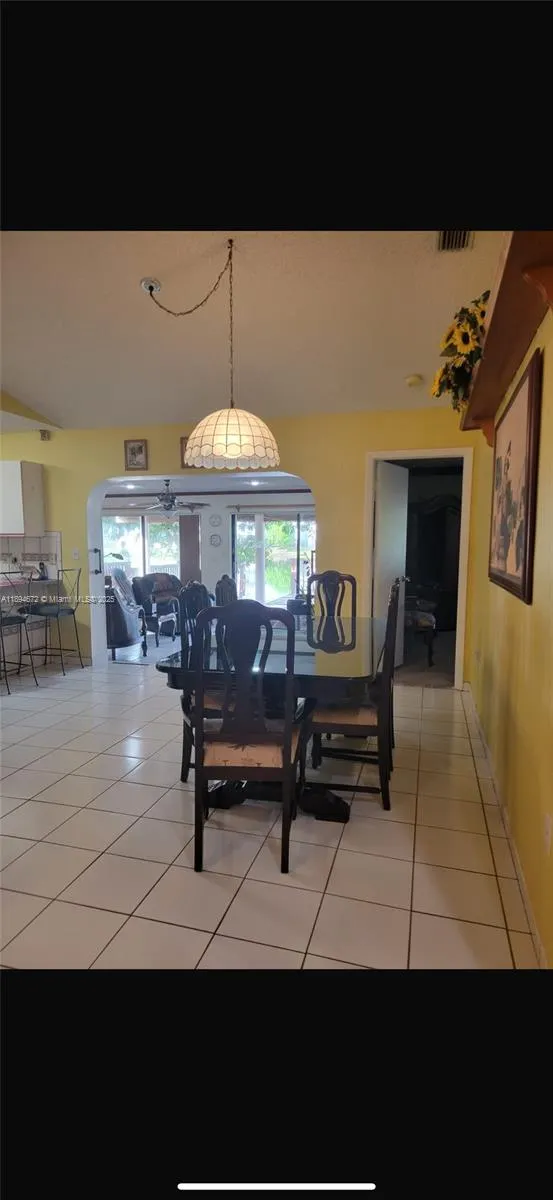 6931 NW 169th Ter