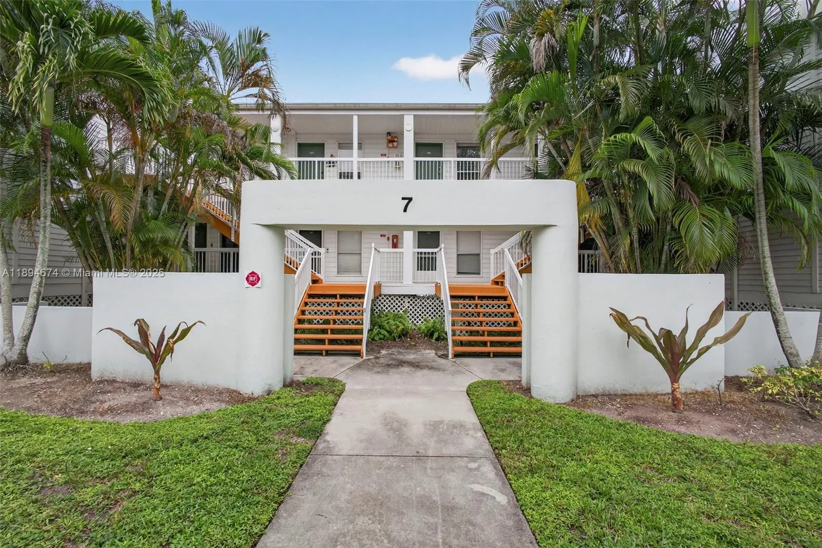259 Cypress Point Dr, #259