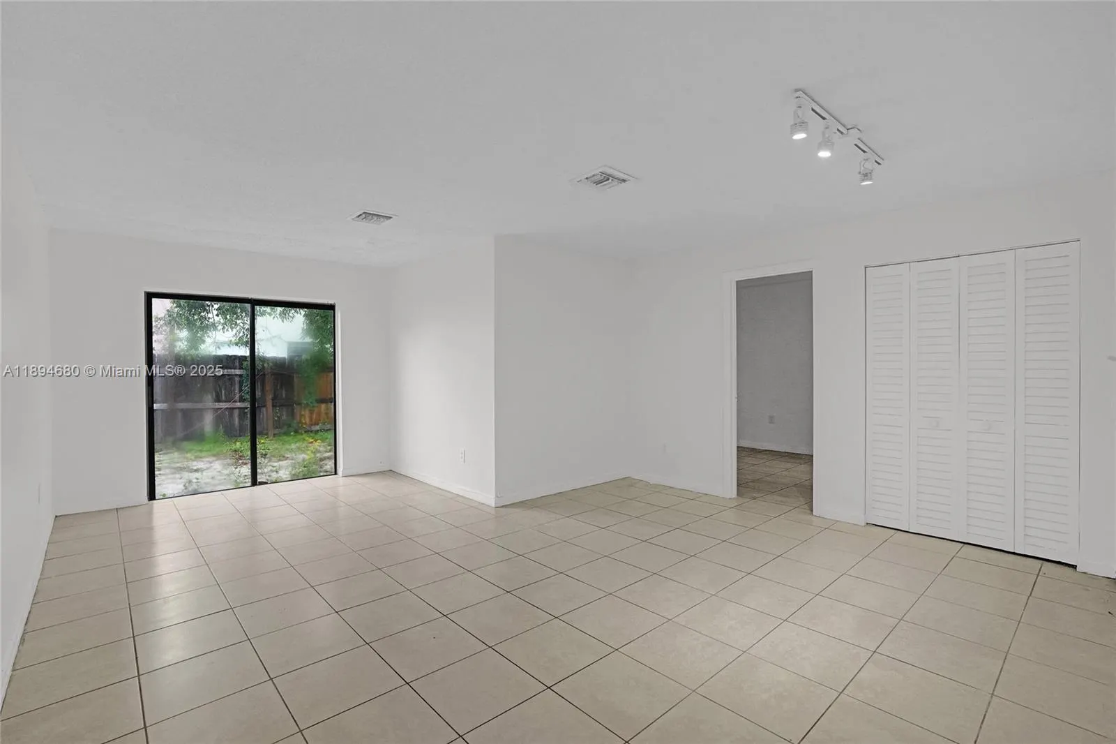 3876 NW 207th St Rd