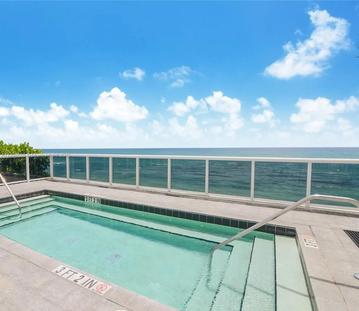 15901 Collins Ave, #705