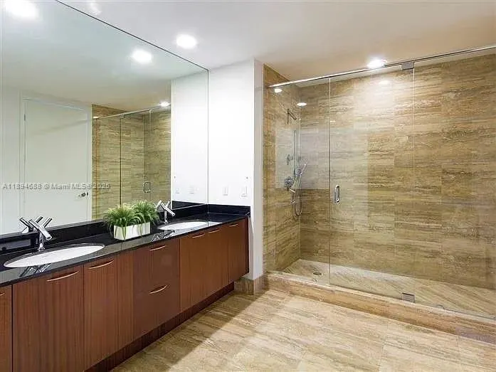 15901 Collins Ave, #705