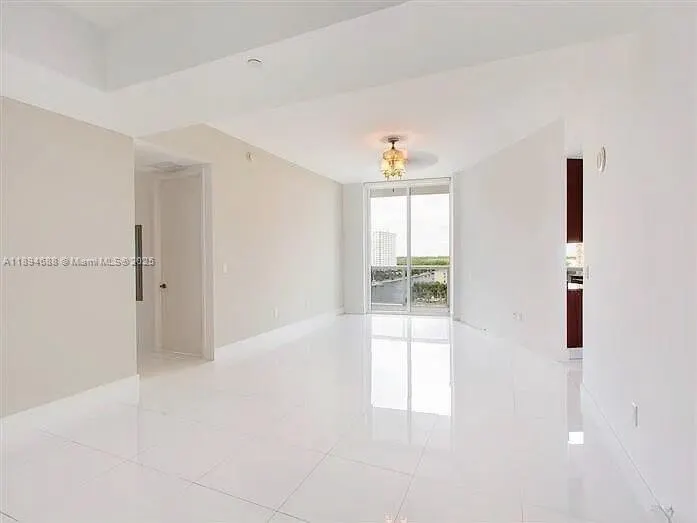15901 Collins Ave, #705