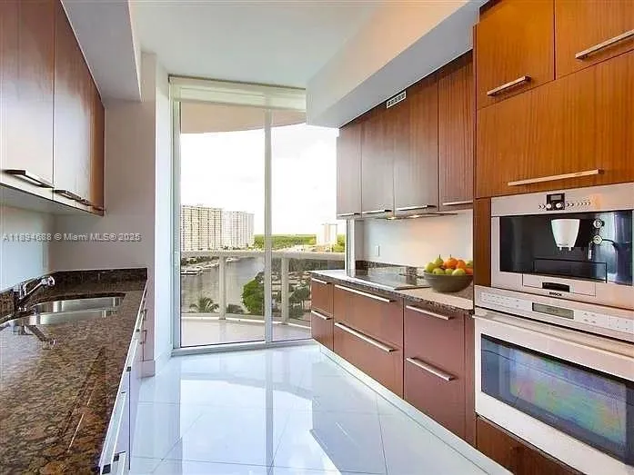 15901 Collins Ave, #705
