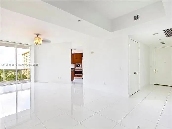 15901 Collins Ave, #705