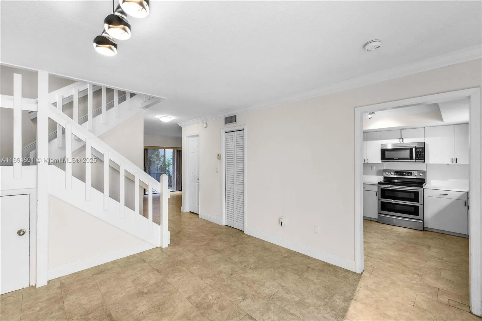 10500 SW 112th Ave