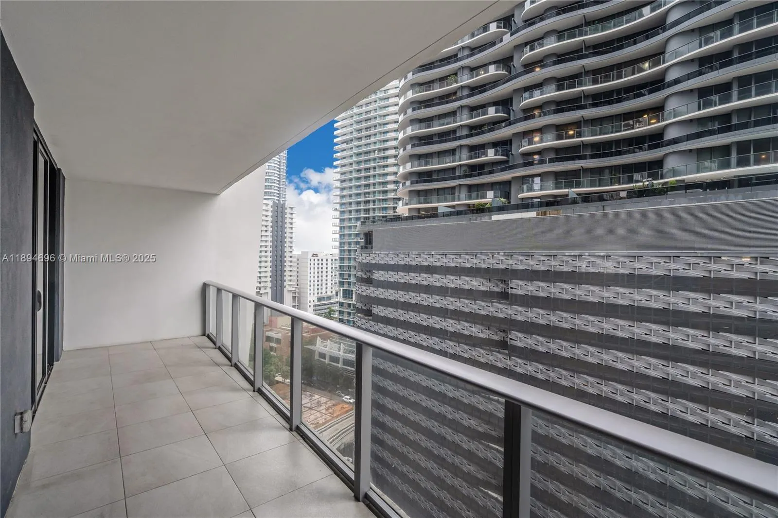 1010 Brickell Ave, #1607