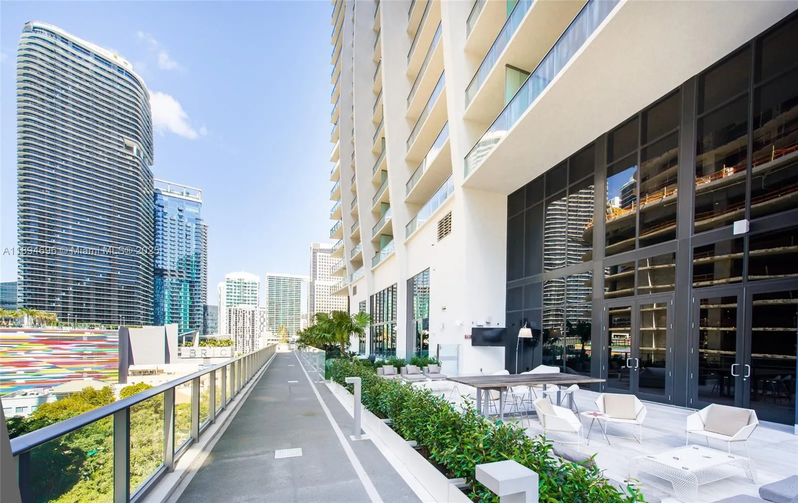 1010 Brickell Ave, #1607