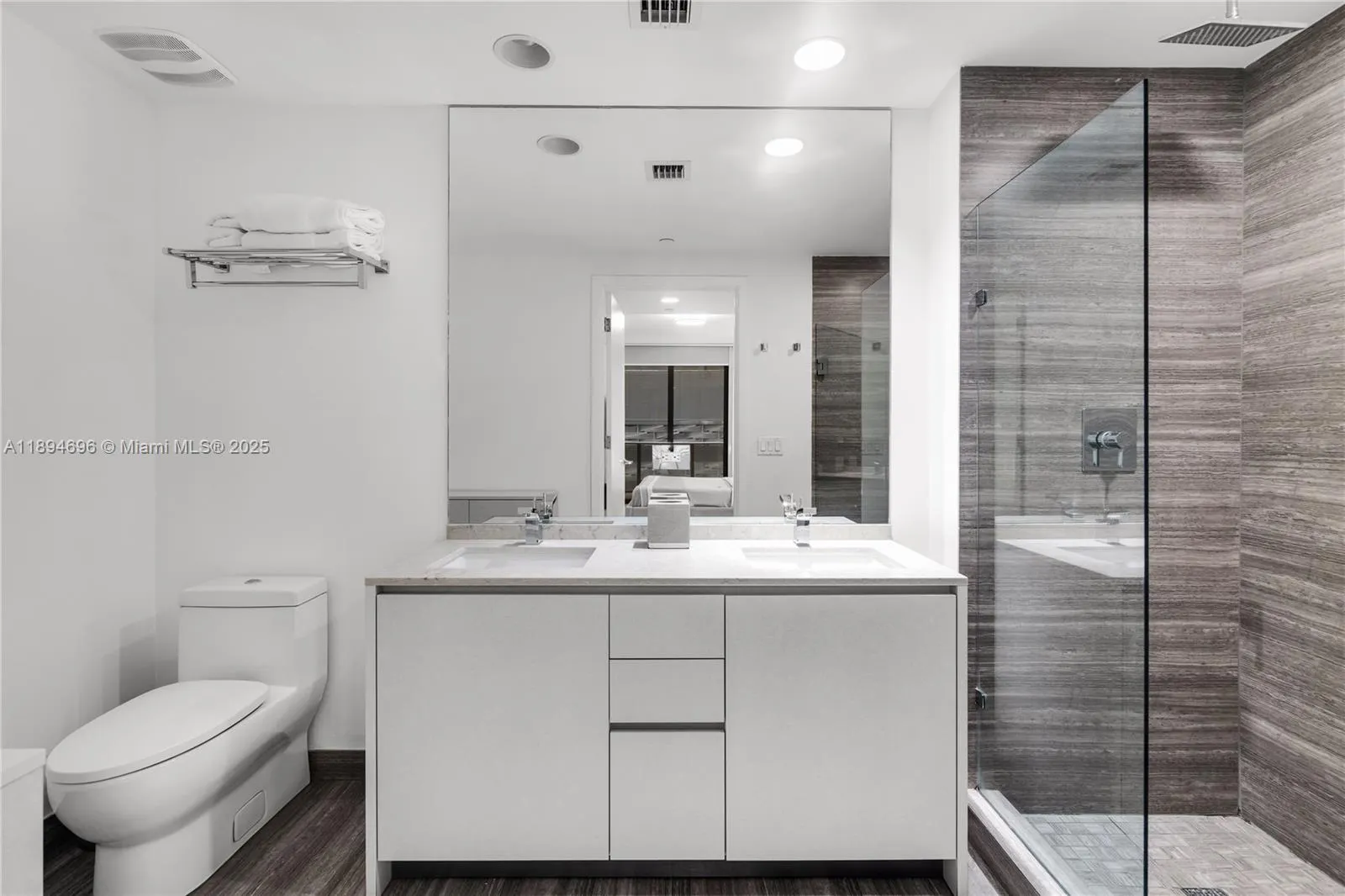 1010 Brickell Ave, #1607
