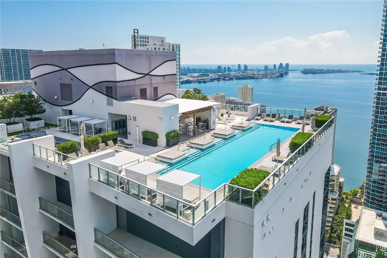 1010 Brickell Ave, #1607