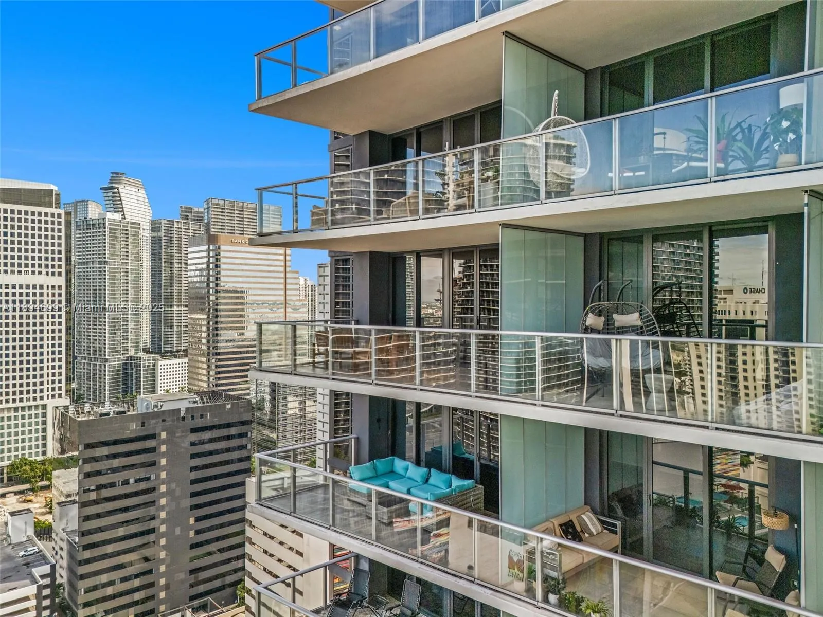 1010 Brickell Ave, #3210