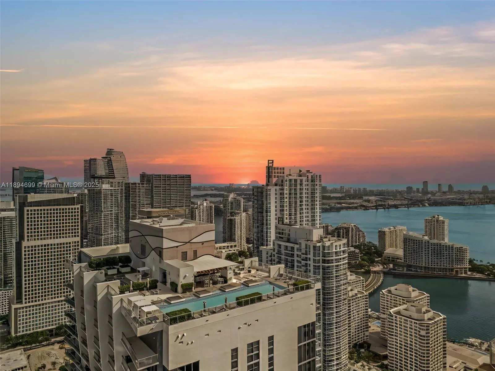 1010 Brickell Ave, #3210