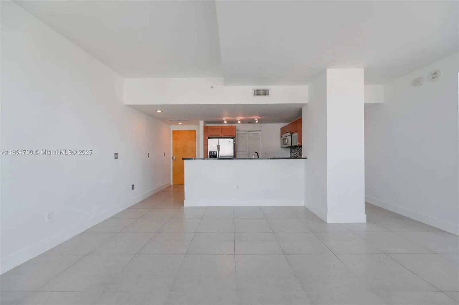 253 NE 2nd St, #3902