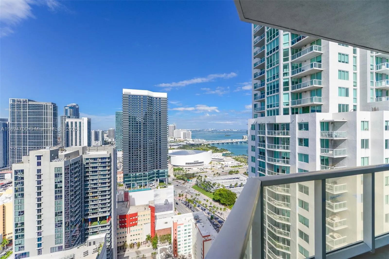 253 NE 2nd St, #3902