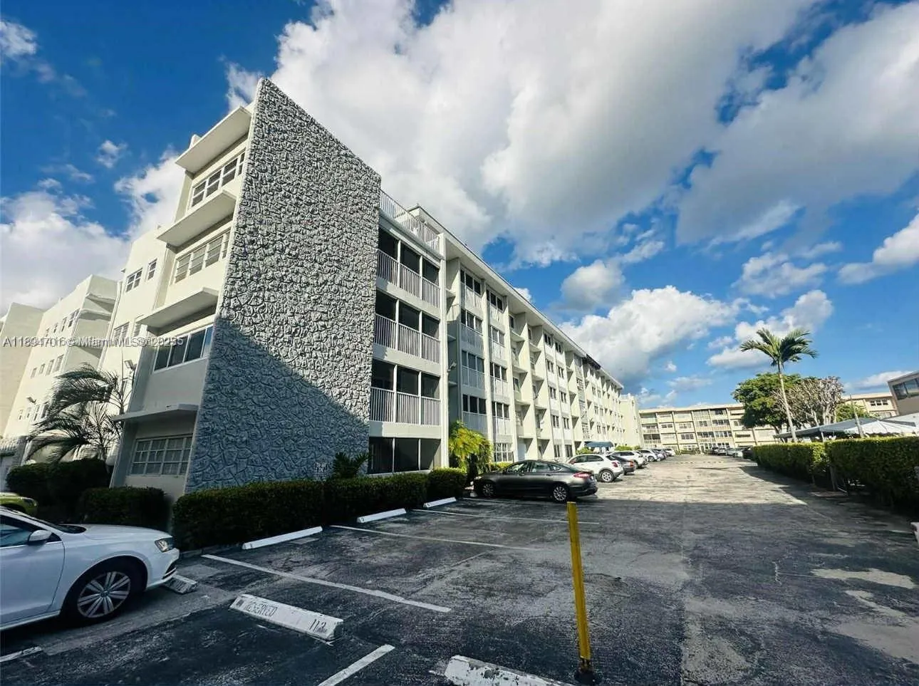 330 SE 2nd St, #404G
