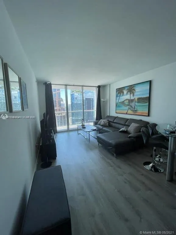 55 SE 6th St, #4004