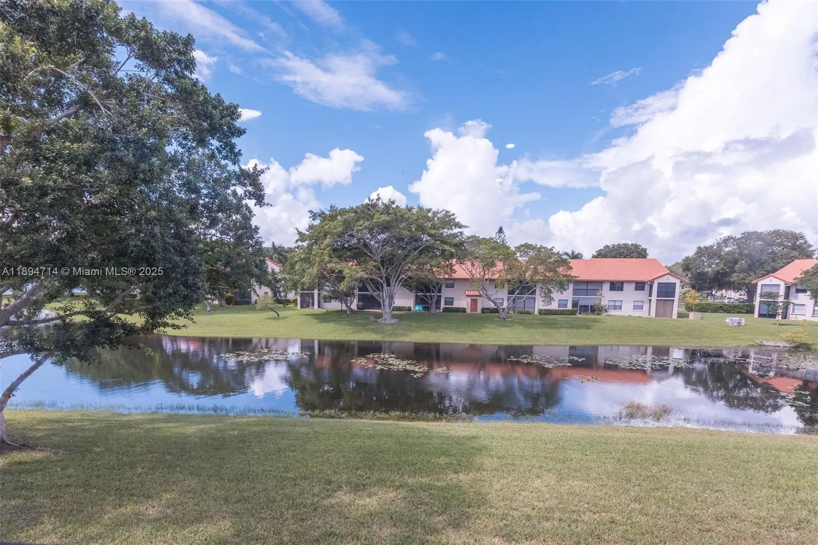 306 Republic Ct, #306