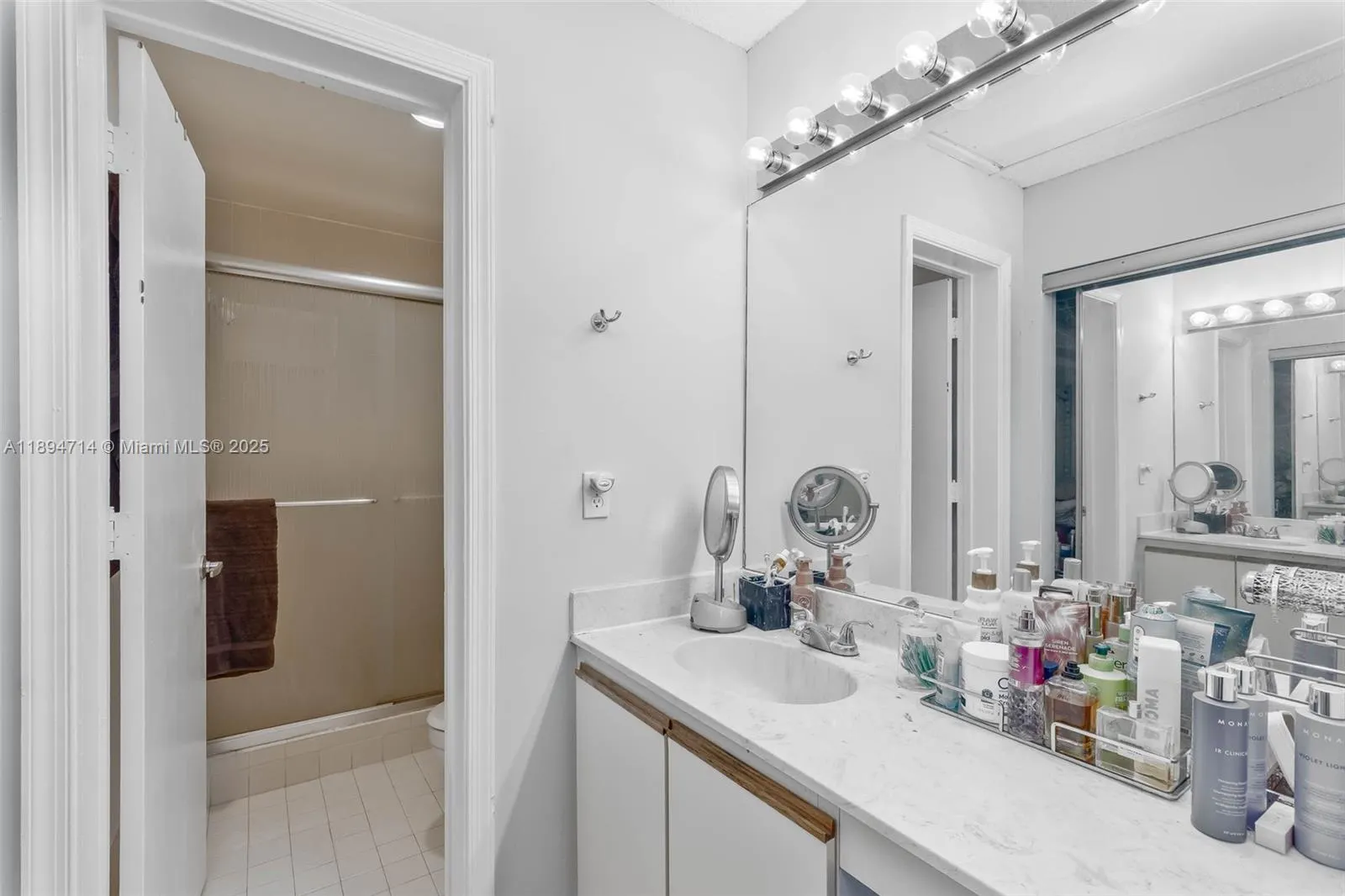 306 Republic Ct, #306