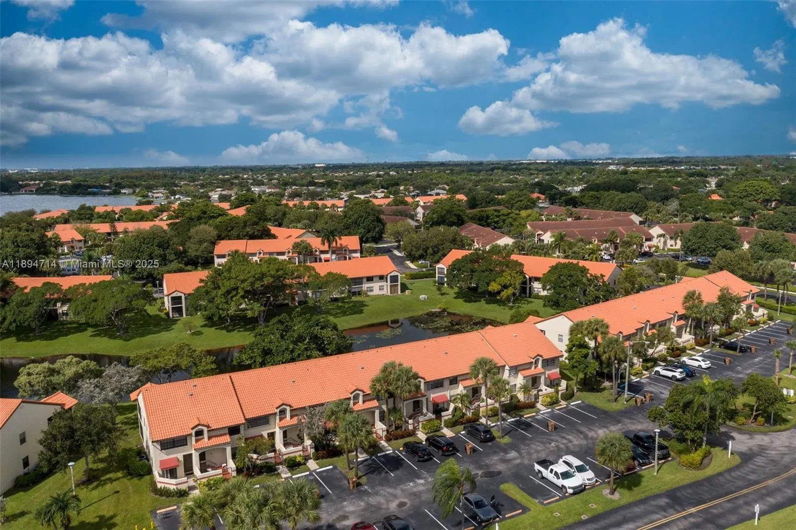 306 Republic Ct, #306