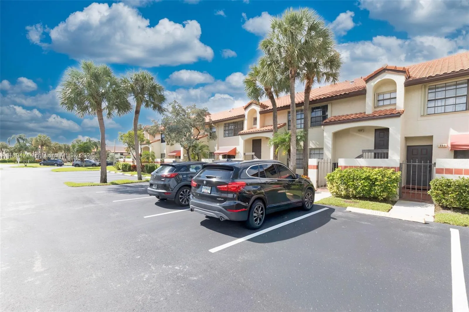 306 Republic Ct, #306