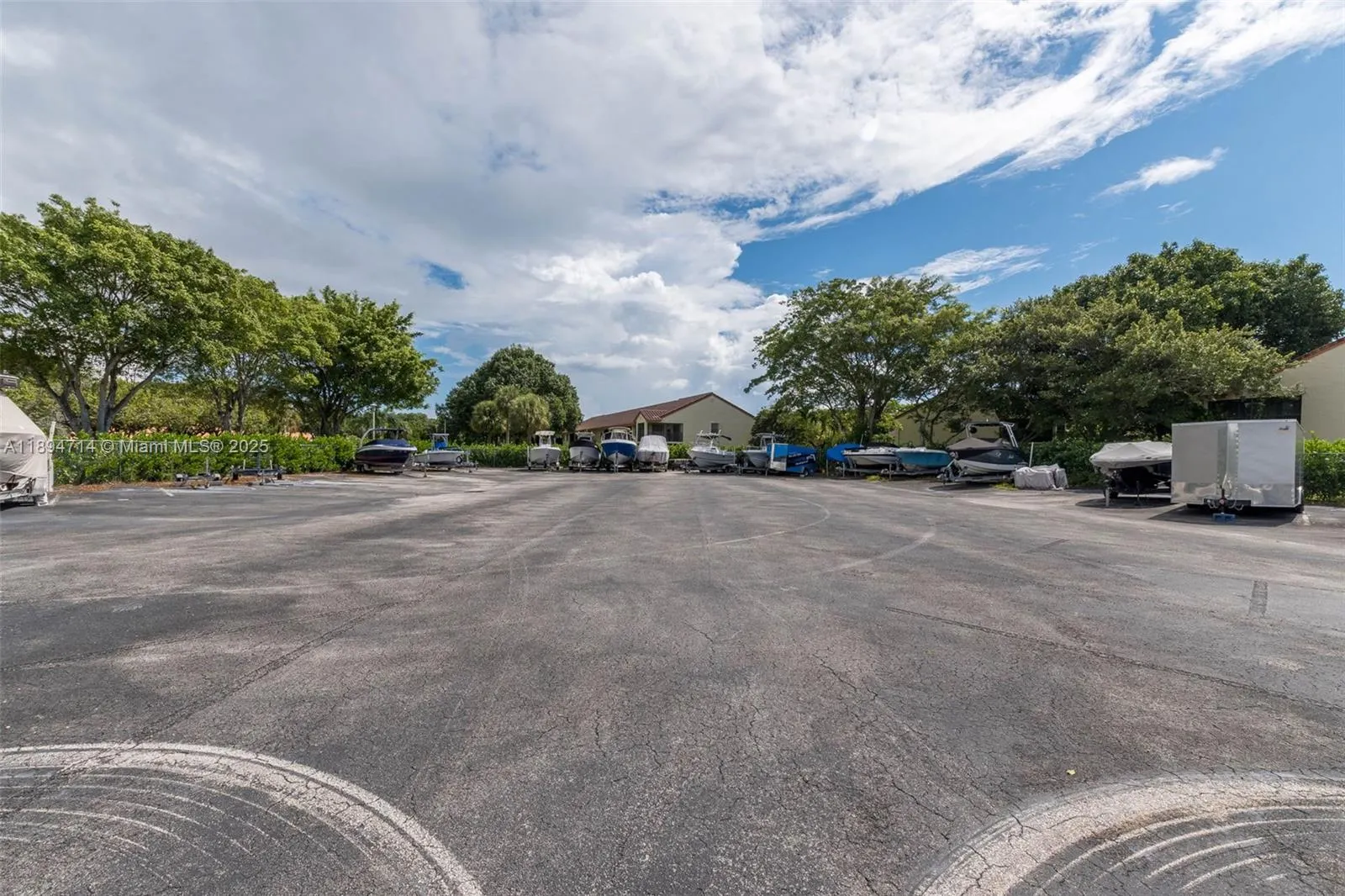 306 Republic Ct, #306