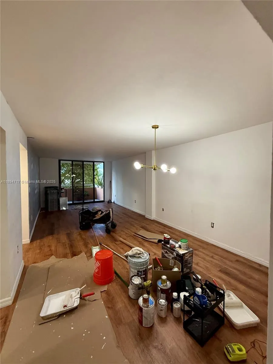 8101 Byron Ave, #305