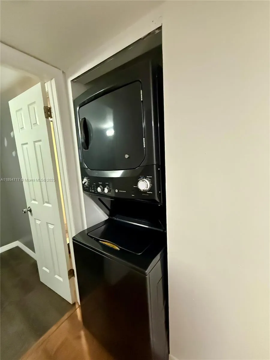 8101 Byron Ave, #305