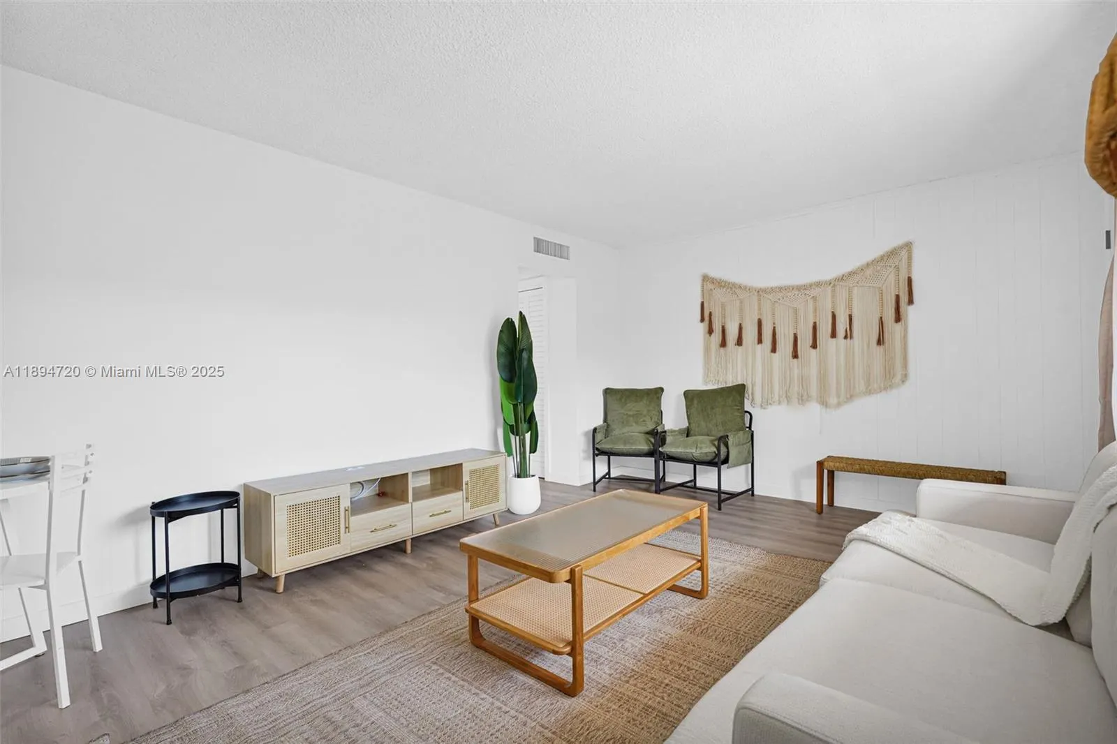 13210 Memorial Hwy, #105