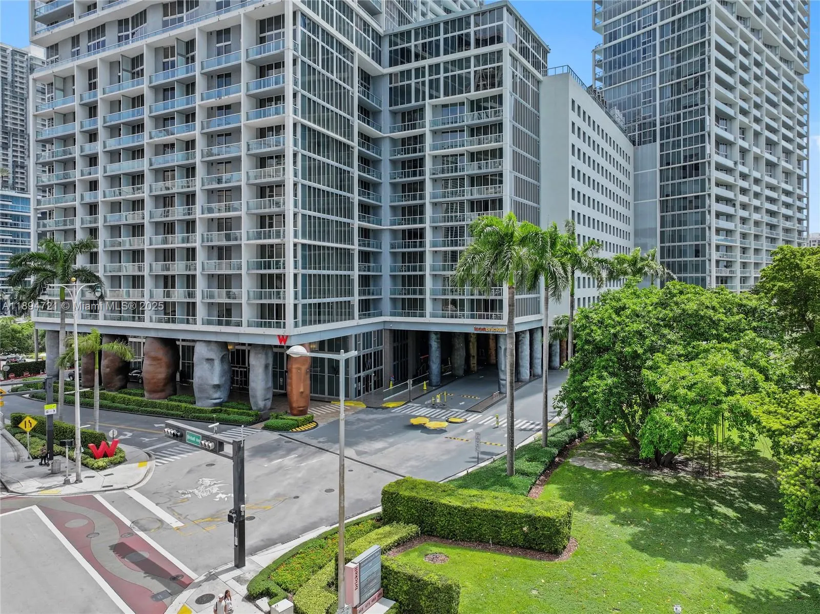 495 Brickell Ave, #3208