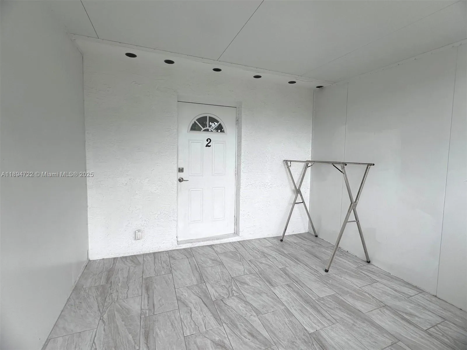 5850 Sheridan St, #2