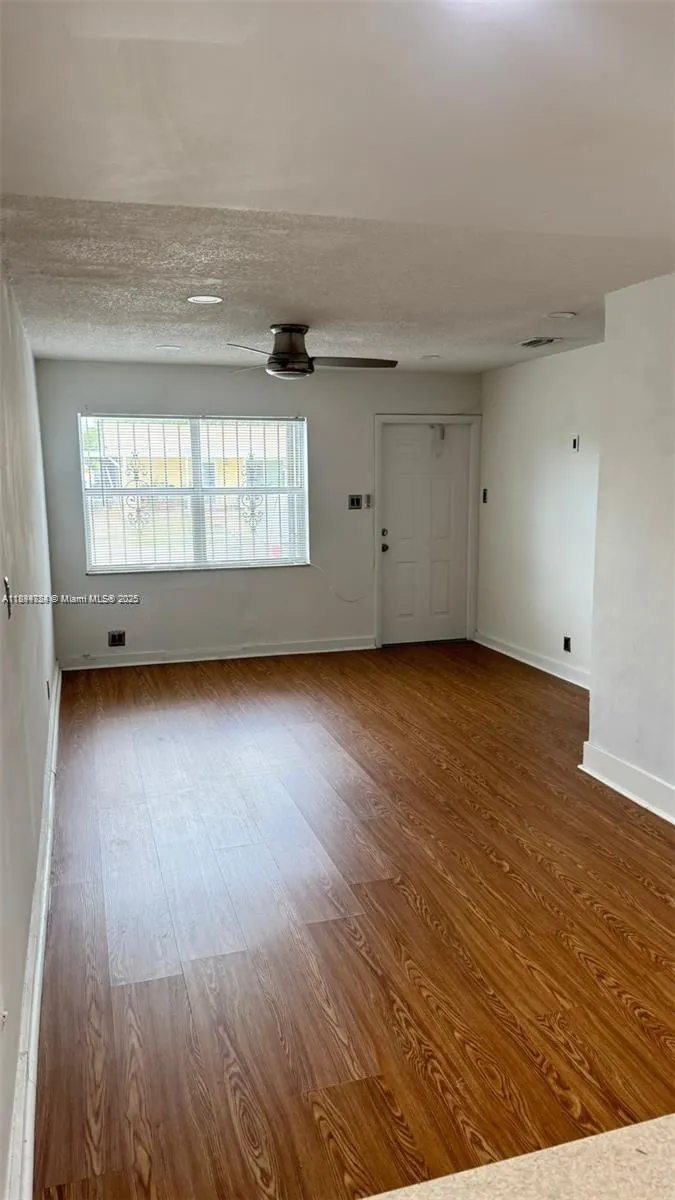 4500 NW 195th St