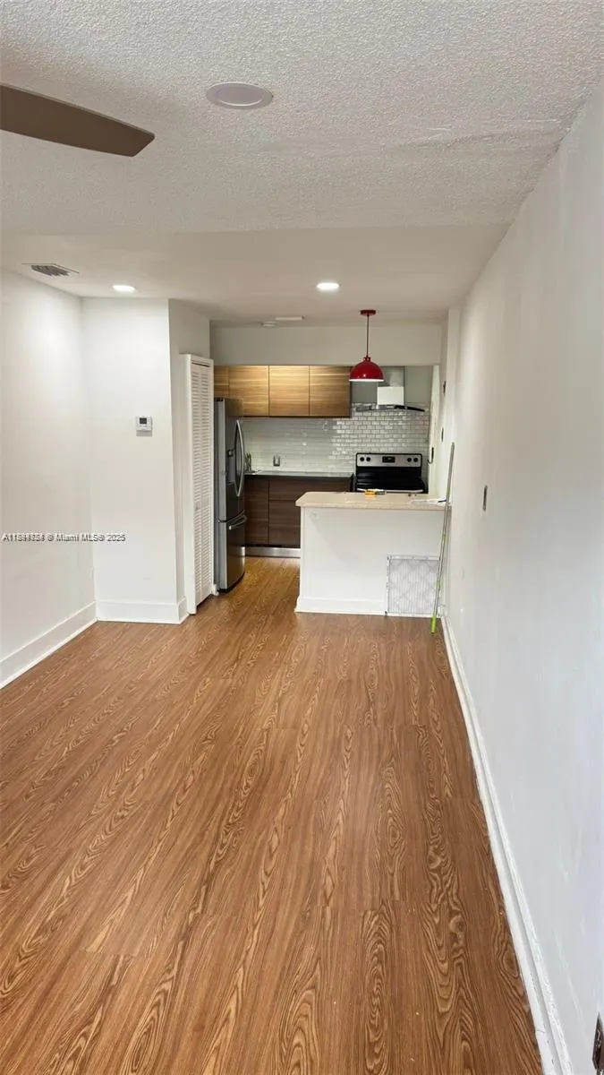 4500 NW 195th St