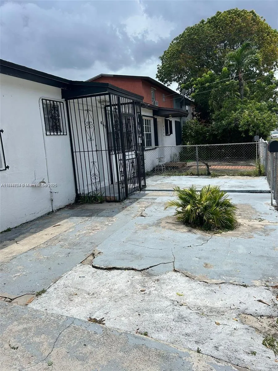 4500 NW 195th St