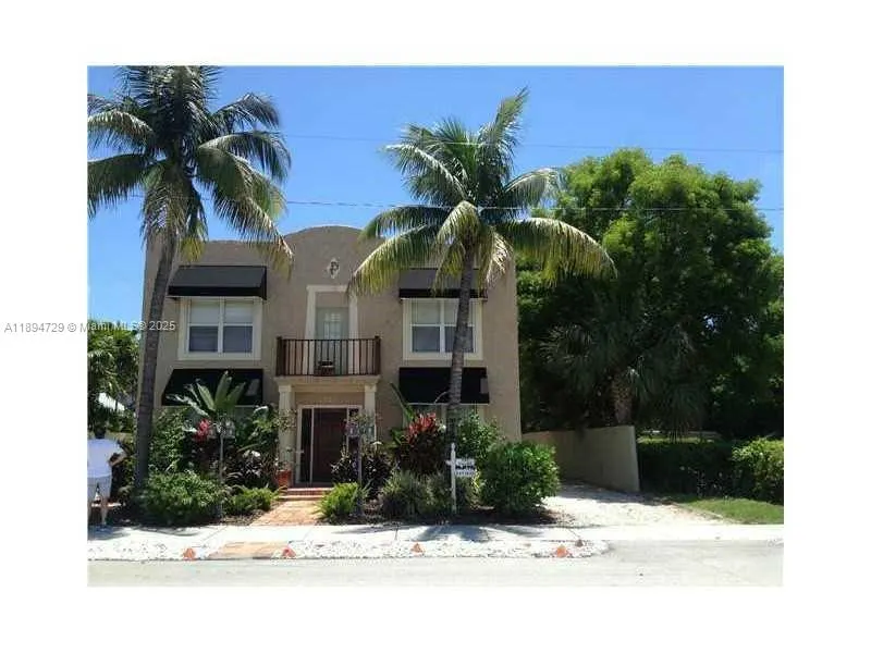 119 NE 7th Ave, #3