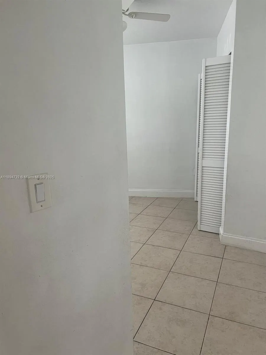 1663 NE Miami Gardens Dr, #139
