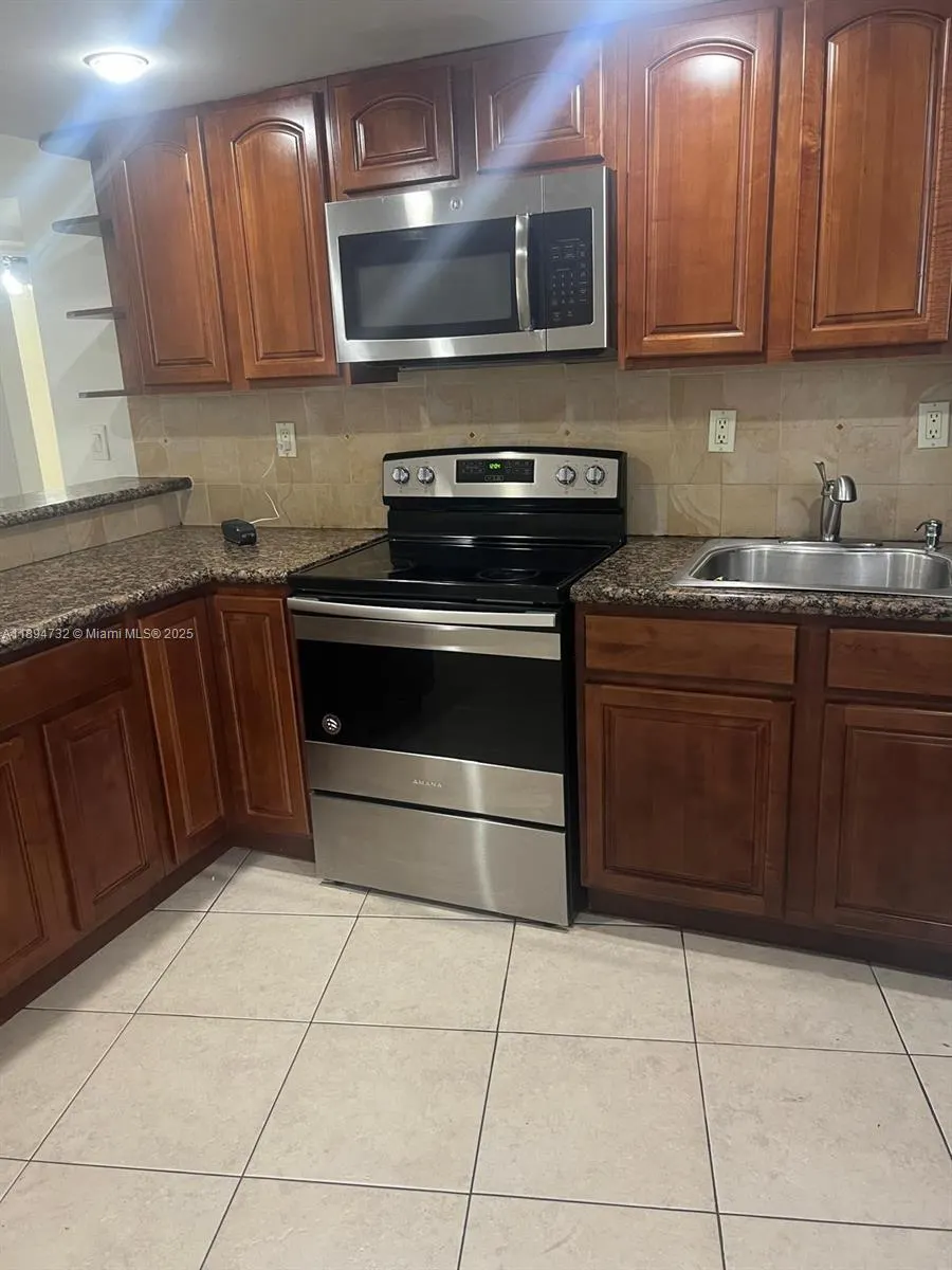 1663 NE Miami Gardens Dr, #139