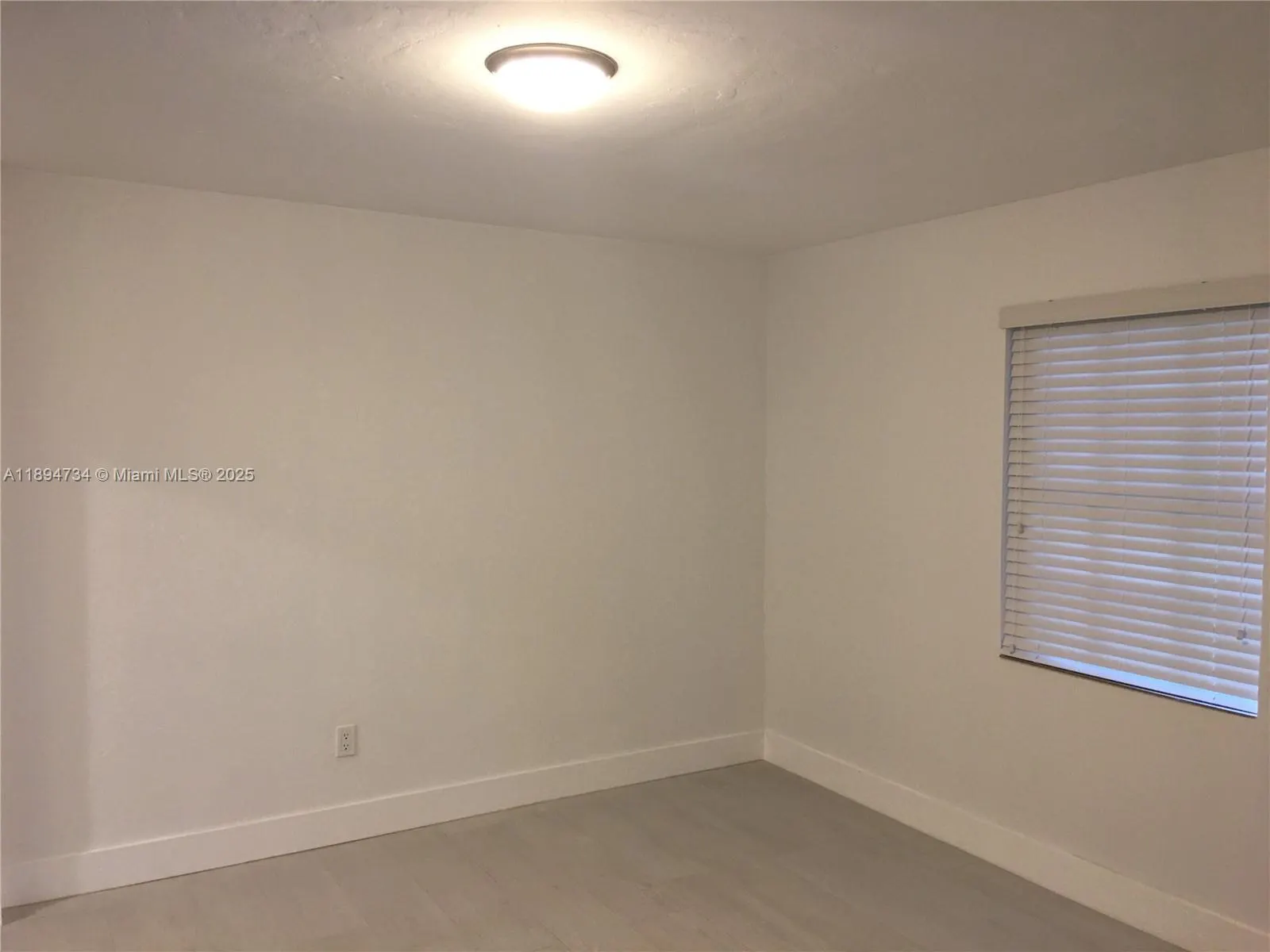 19 Sidonia Ave, #4