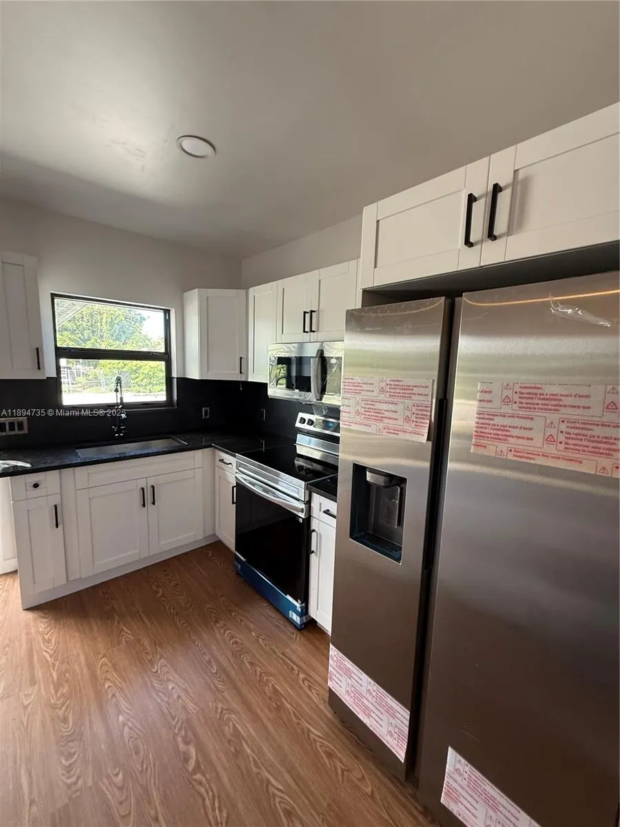 512 NW 2nd Ave, #1-4