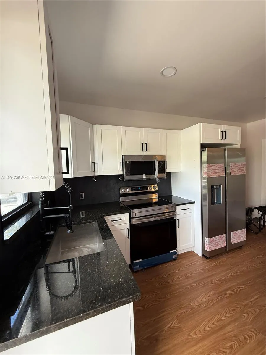 512 NW 2nd Ave, #1-4