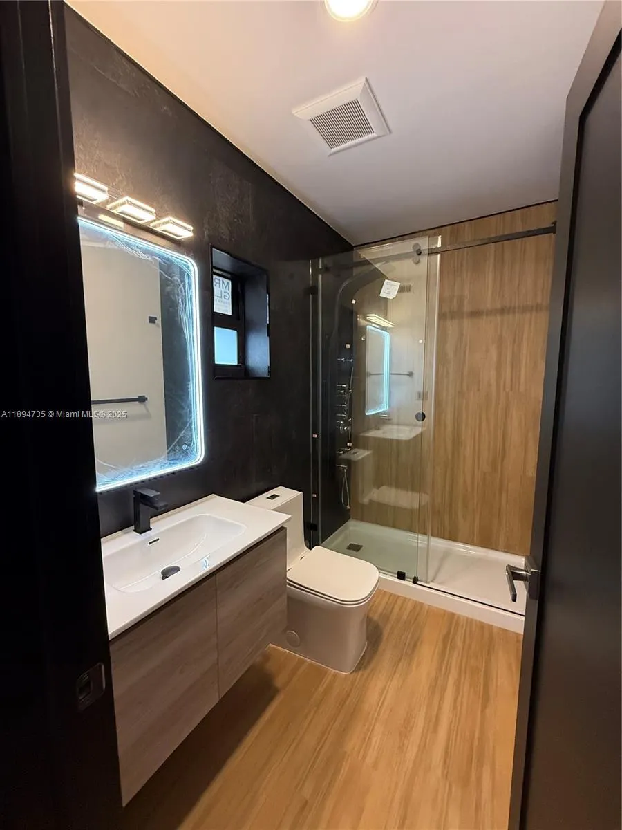 512 NW 2nd Ave, #1-4