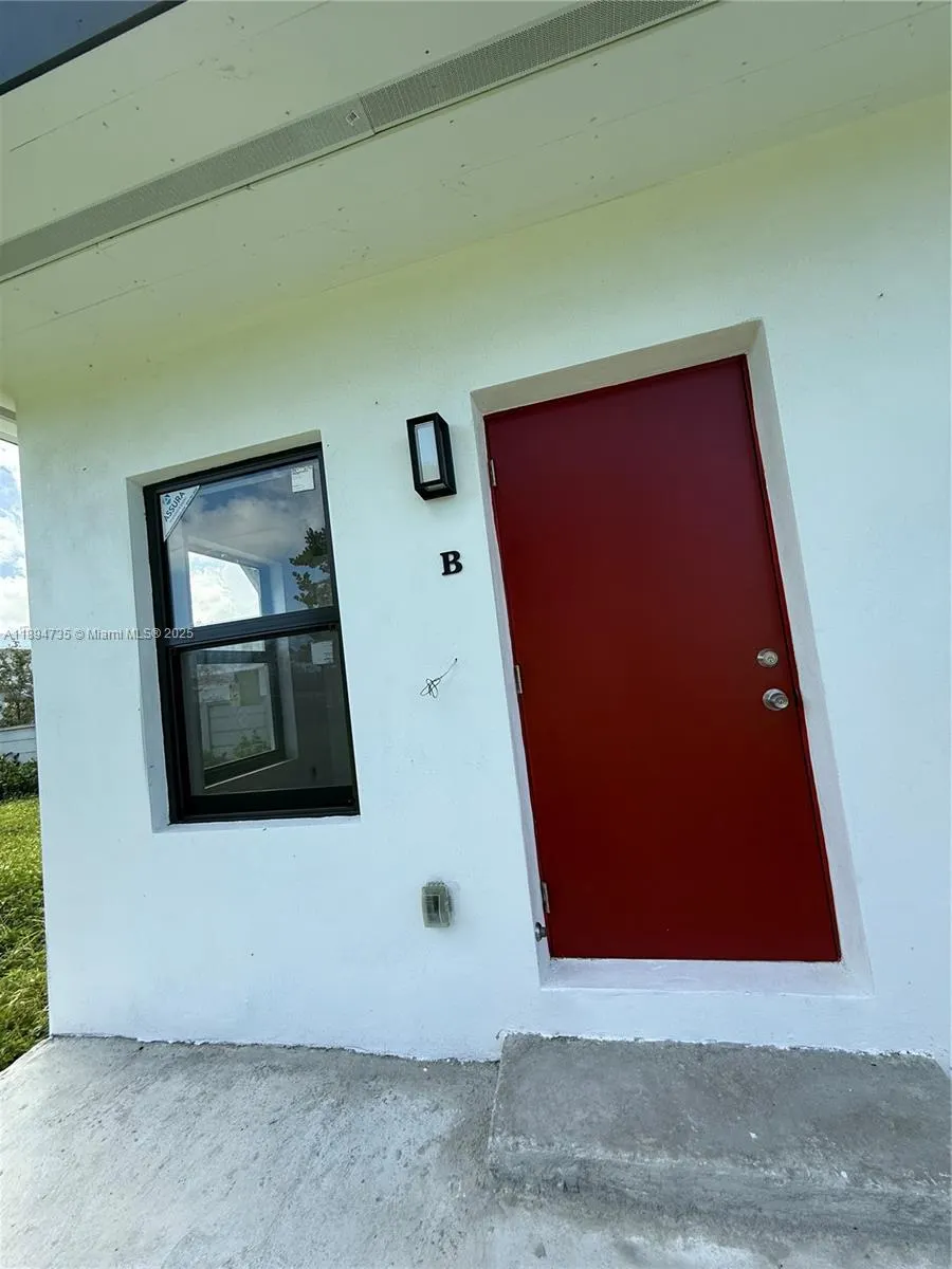 512 NW 2nd Ave, #1-4