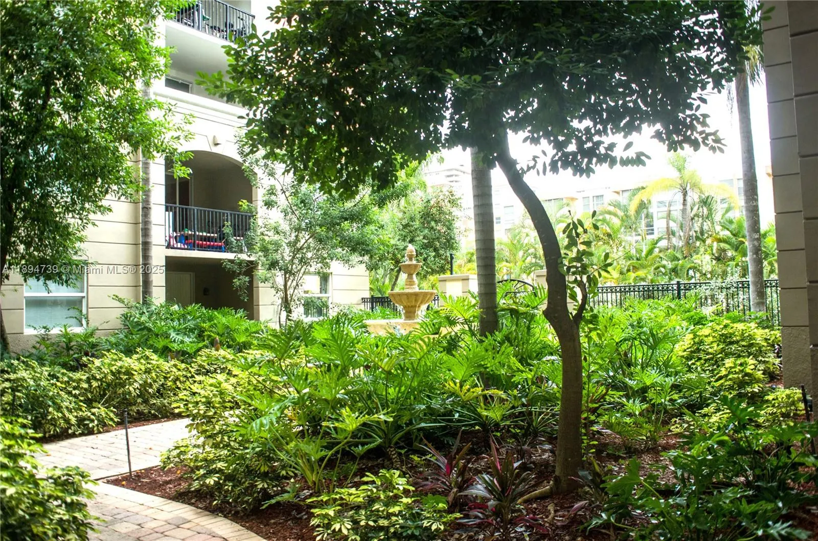 17145 N Bay Rd, #4607