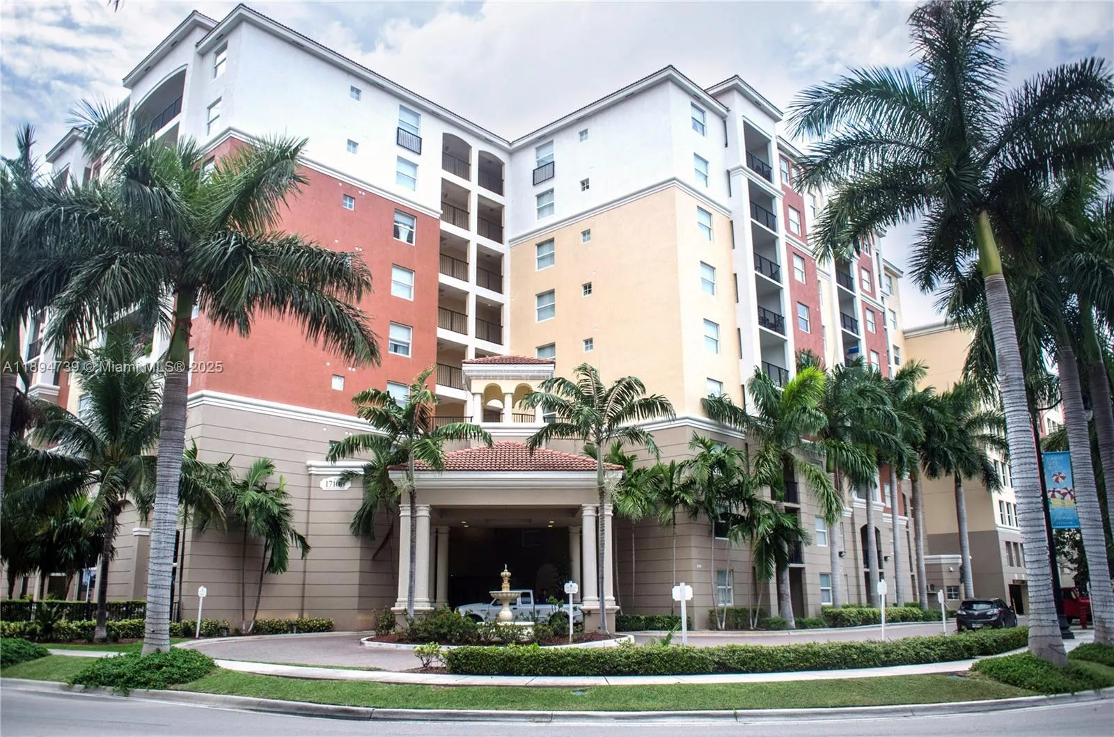 17145 N Bay Rd, #4607