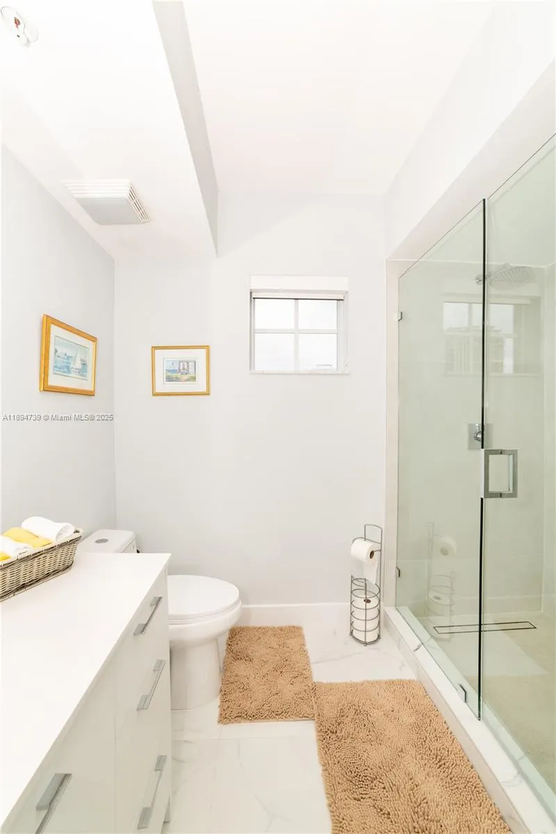 17145 N Bay Rd, #4607