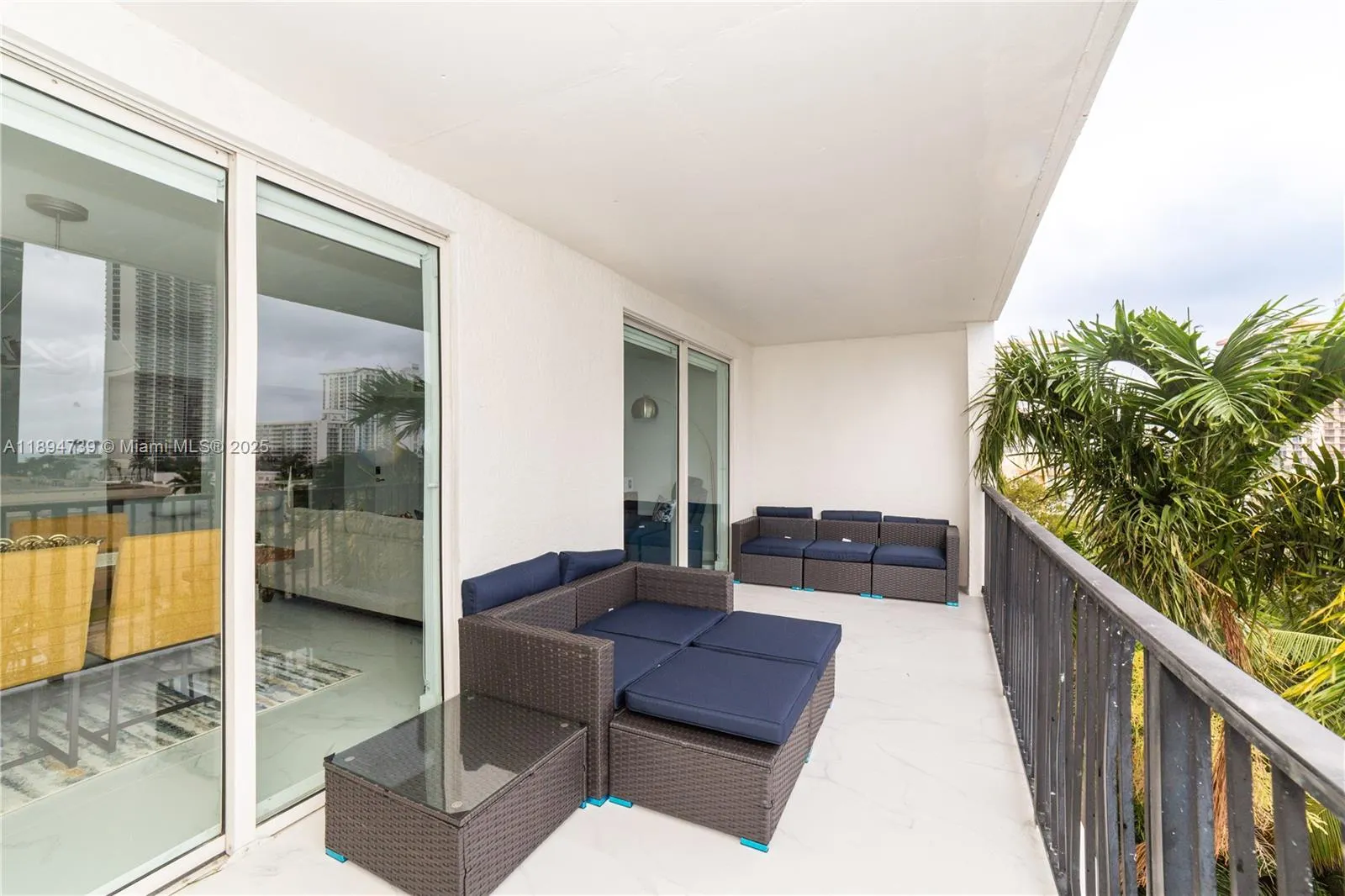 17145 N Bay Rd, #4607