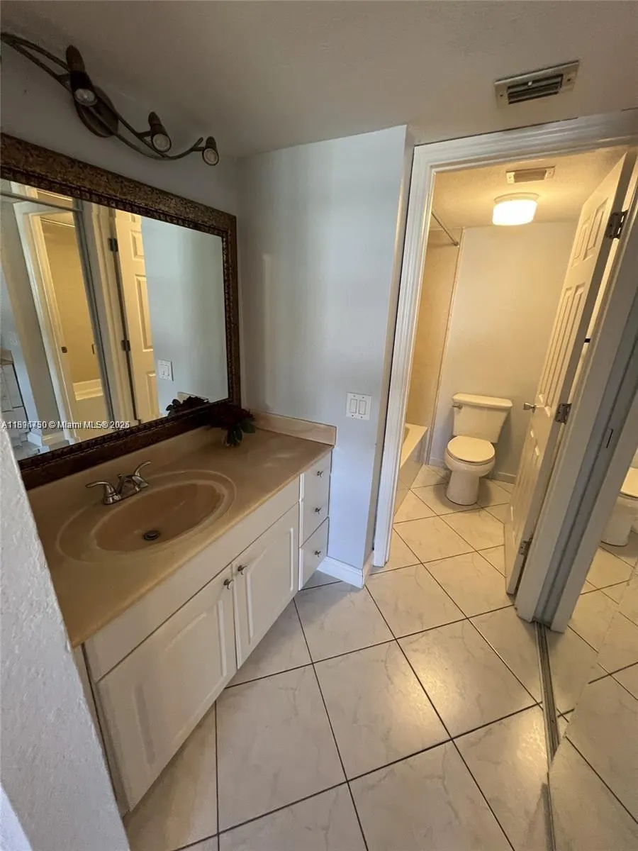 1200 NW 87th Ave, #109